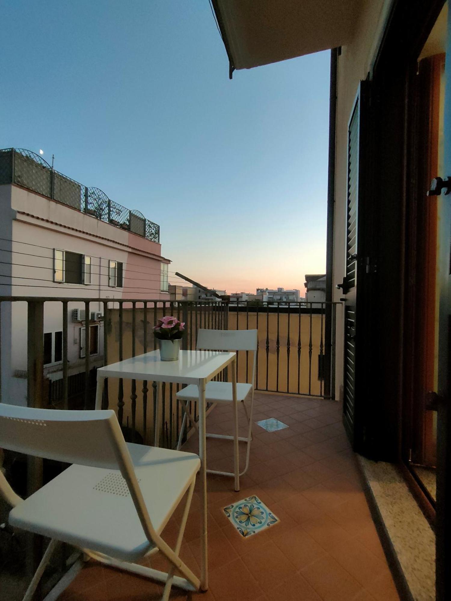 Lilla Housing Apartment Кастеламаре ди Стабия Екстериор снимка